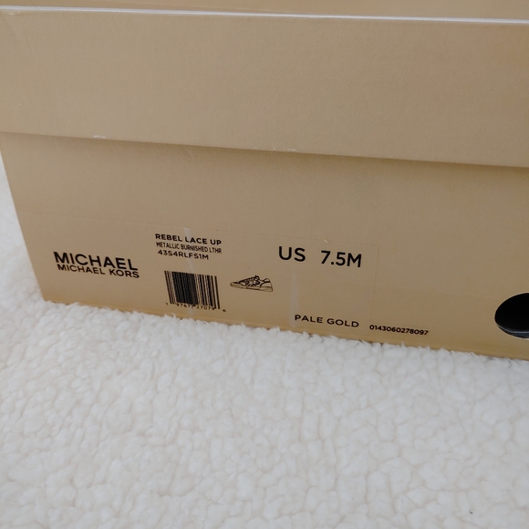 Michael Kors rebel metallic pale gold leather lace up sneakers. Size 7.5 - Picture 12 of 13